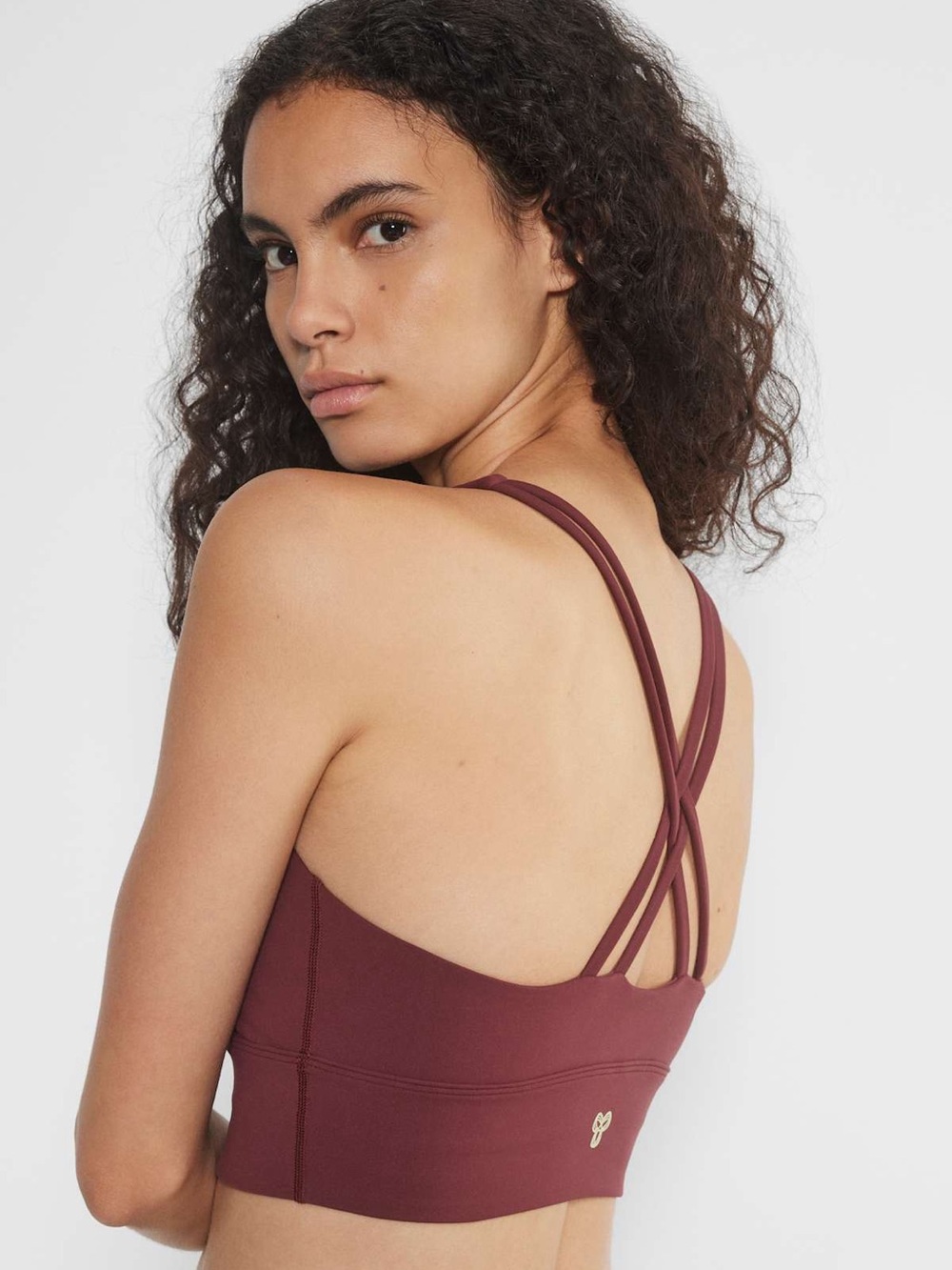 Aritzia Golden PowerSculpt Reach Sports Bra Burgundy XS